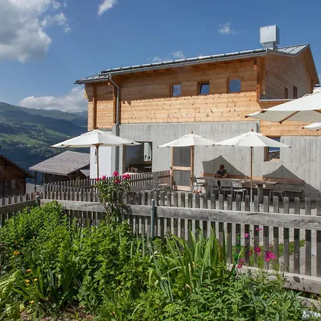 Ustria Steila Siat Und Restaurant * Rueun