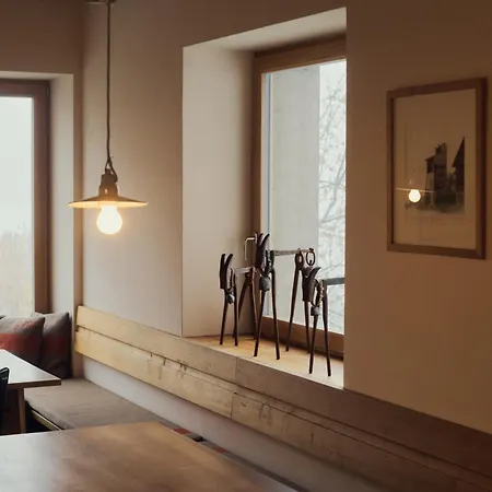Ξενοδοχείο Ustria Steila Und Restaurant *